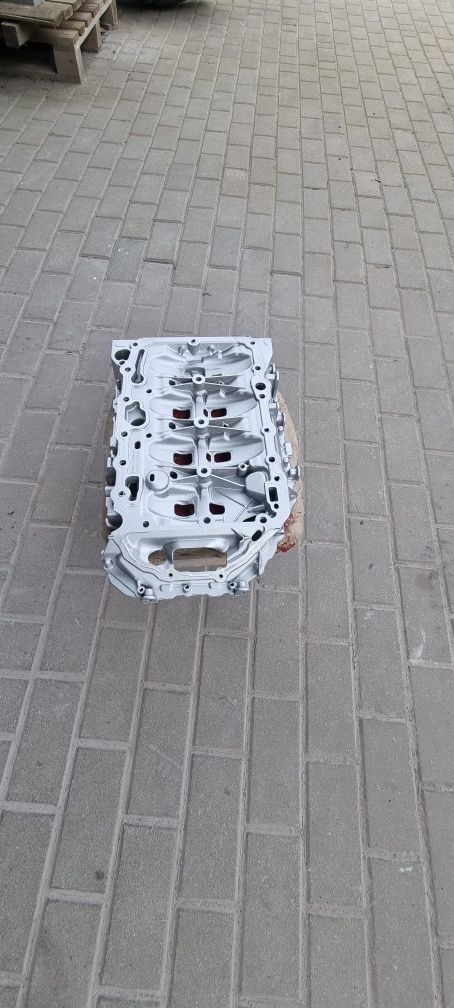 Górną część miski oleju Audi A3 8V