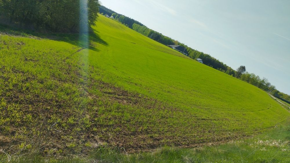 Sprzedam działki nad jeziorem