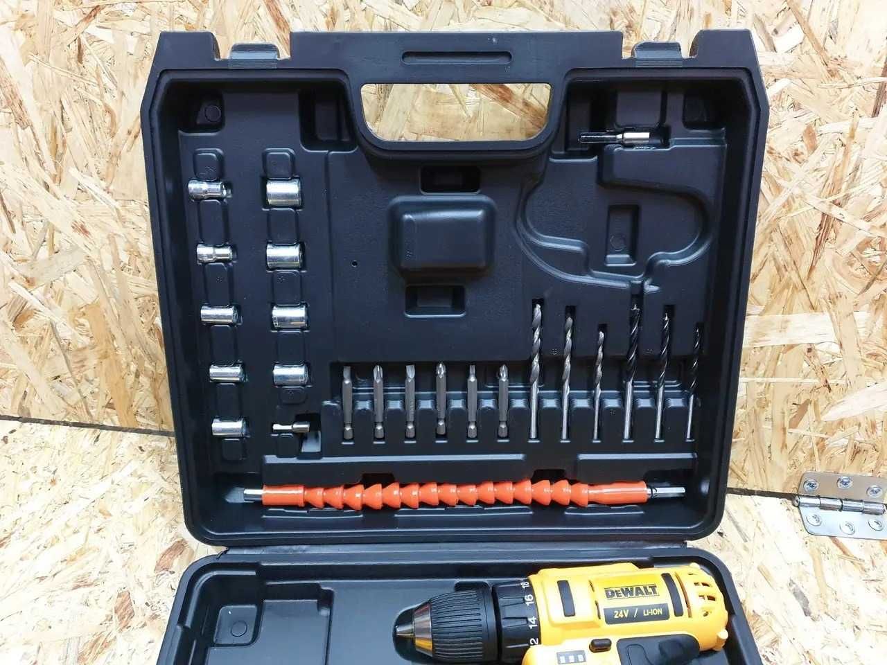 Аккумуляторный шуруповерт Dewalt 24В с DFR патроном в кейсе. Девольт