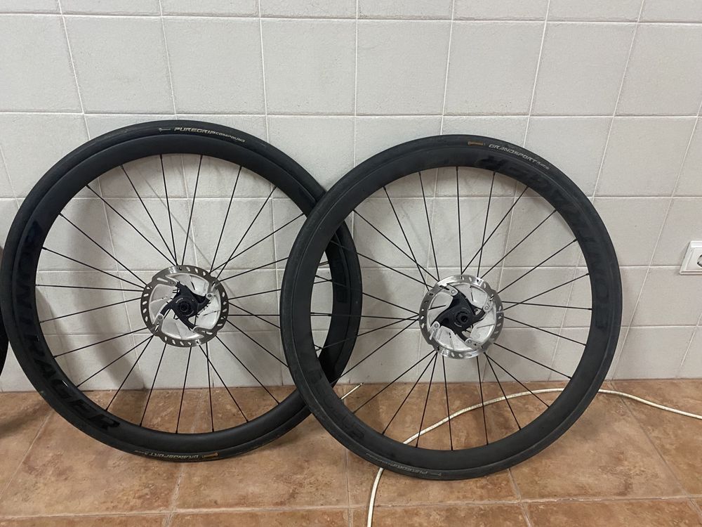 Rodas Bontrager Aeolus Elite 35 TLR Disc