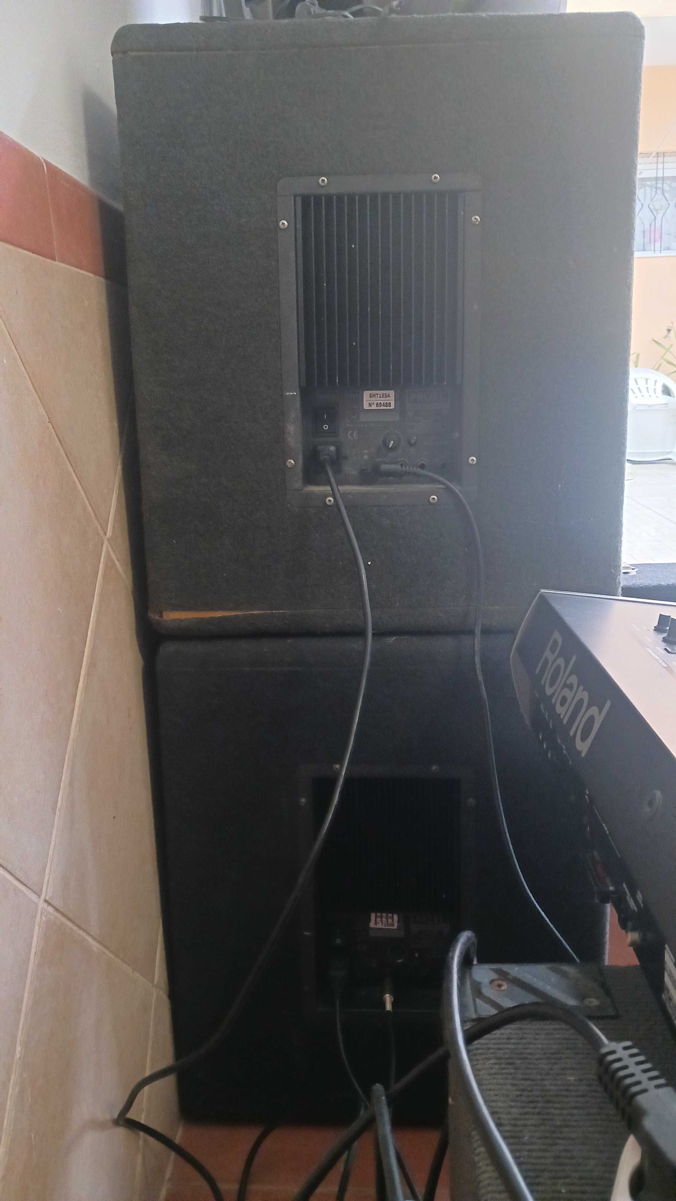 PA Sistema de som amplificado profissional 2X wharfedale titan 12 act