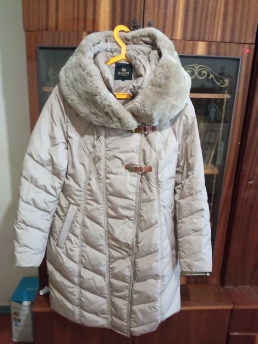 Продам пуховик очень теплый