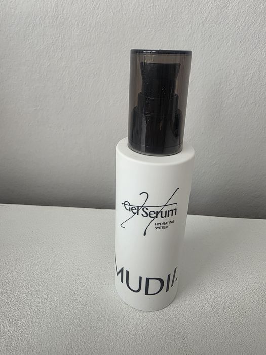 Żelowe serum na końcówki Mudii Hydrating Gel Serum