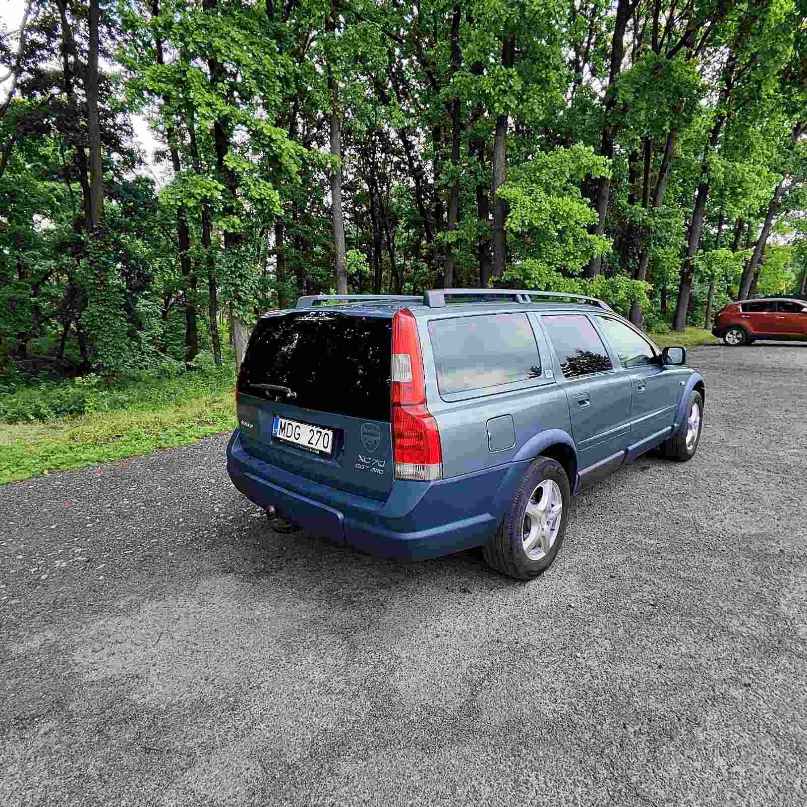 Продам Volvo XC-70 2.5Т AWD бензин!