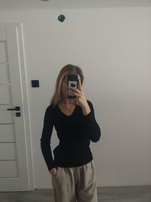 Sweter dopasowany prążkowany bluzka długi rękaw czarna długa ciepła ba