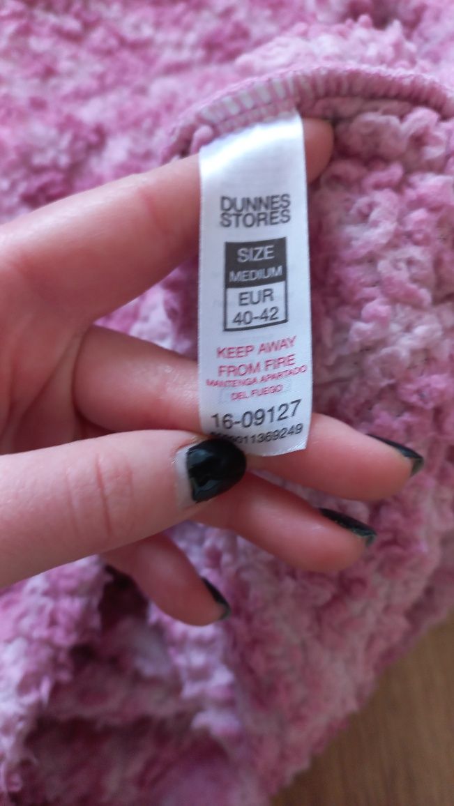 Różowa puszysta ciepła bluza damska rozmiar L-XL