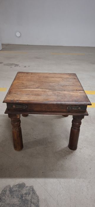 Stolik kawowy kolonialny