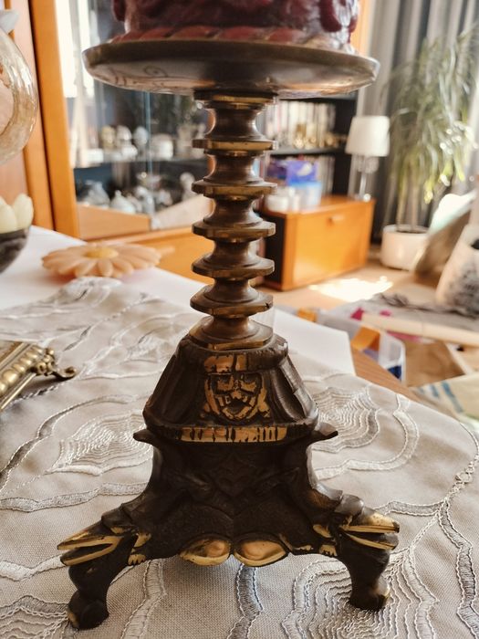 Mosiężny świecznik bardzo ciężki