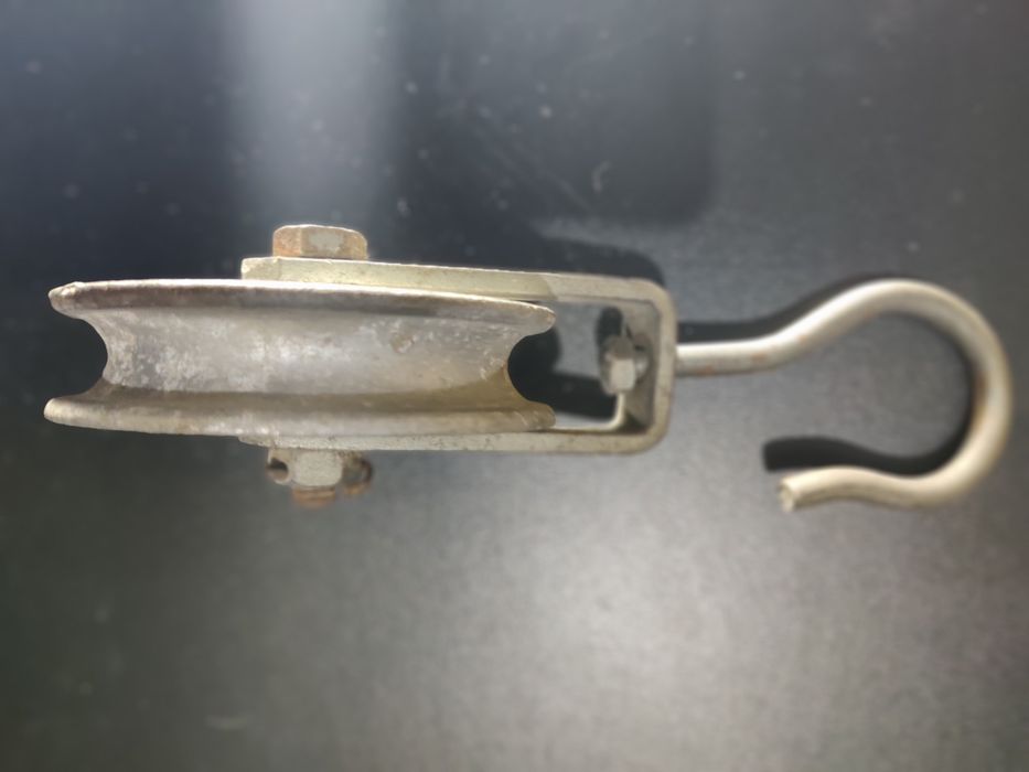 Roldana em aço Cinza