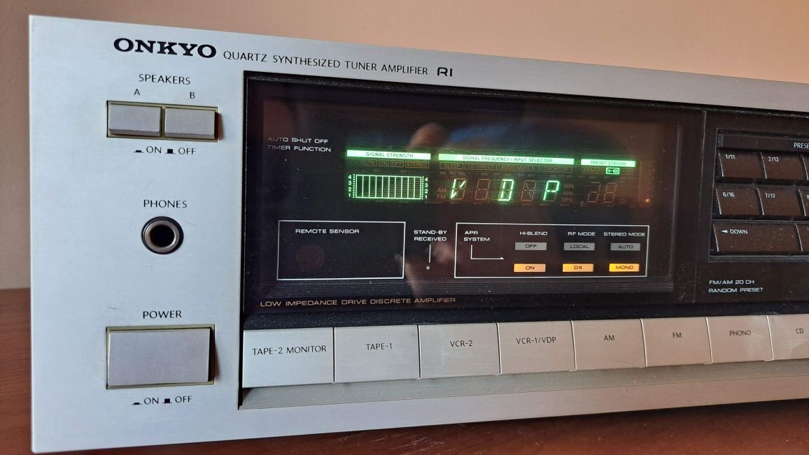 Onkyo TX-7530 amplituner stereo Japan