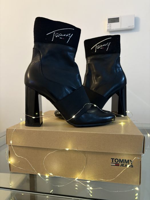 Wysokie botki tommy hilfinger r41