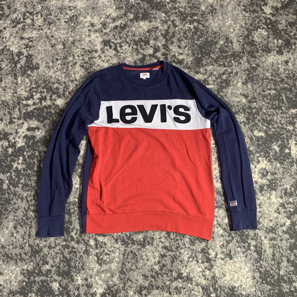 Продаю Чоловічу Кофту Levis