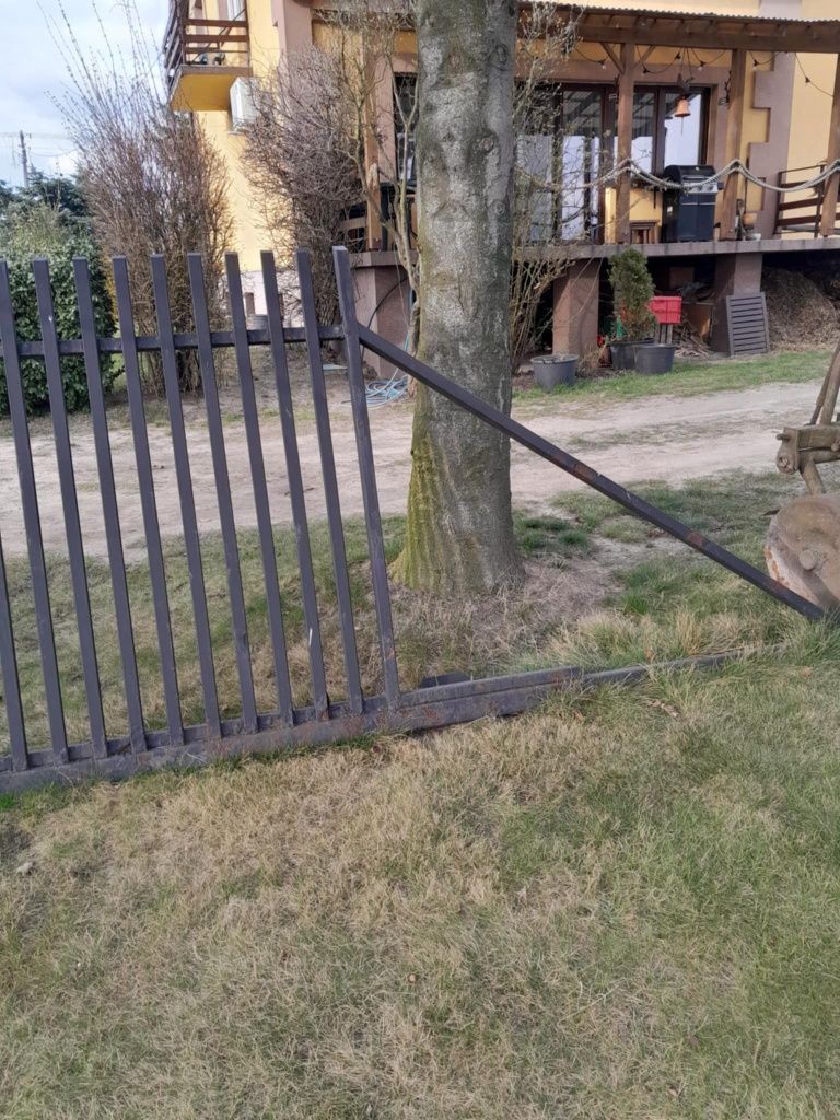 Brama wjazdowa, automatyczna