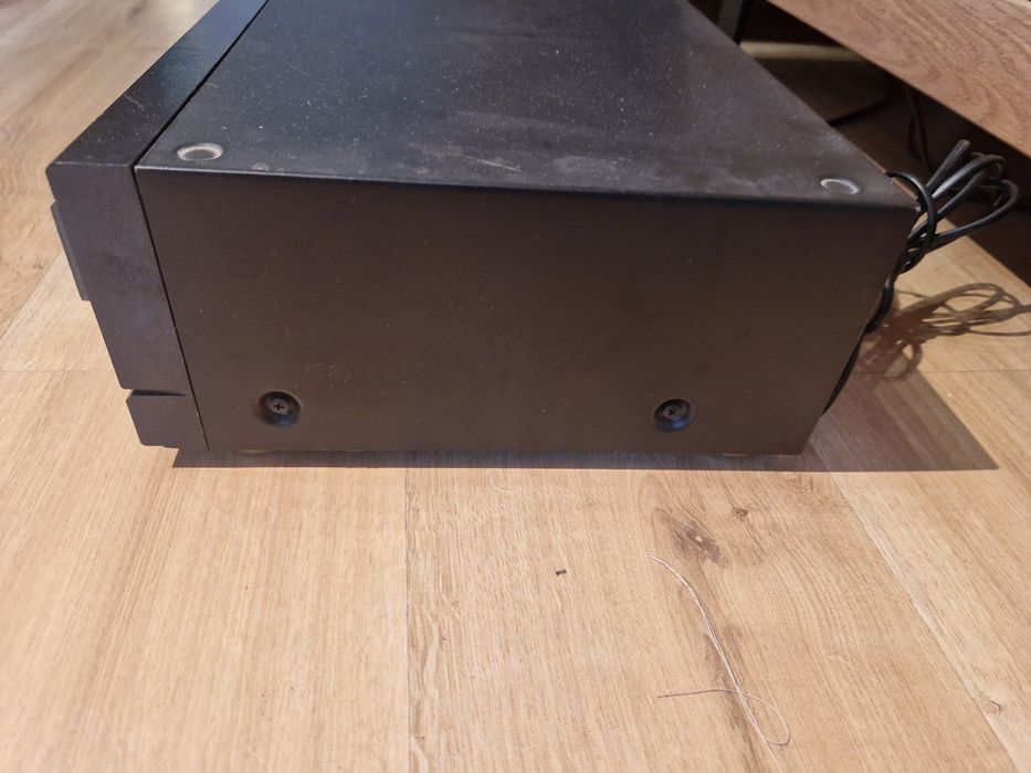 Magnetofon Schneider 6100 DC