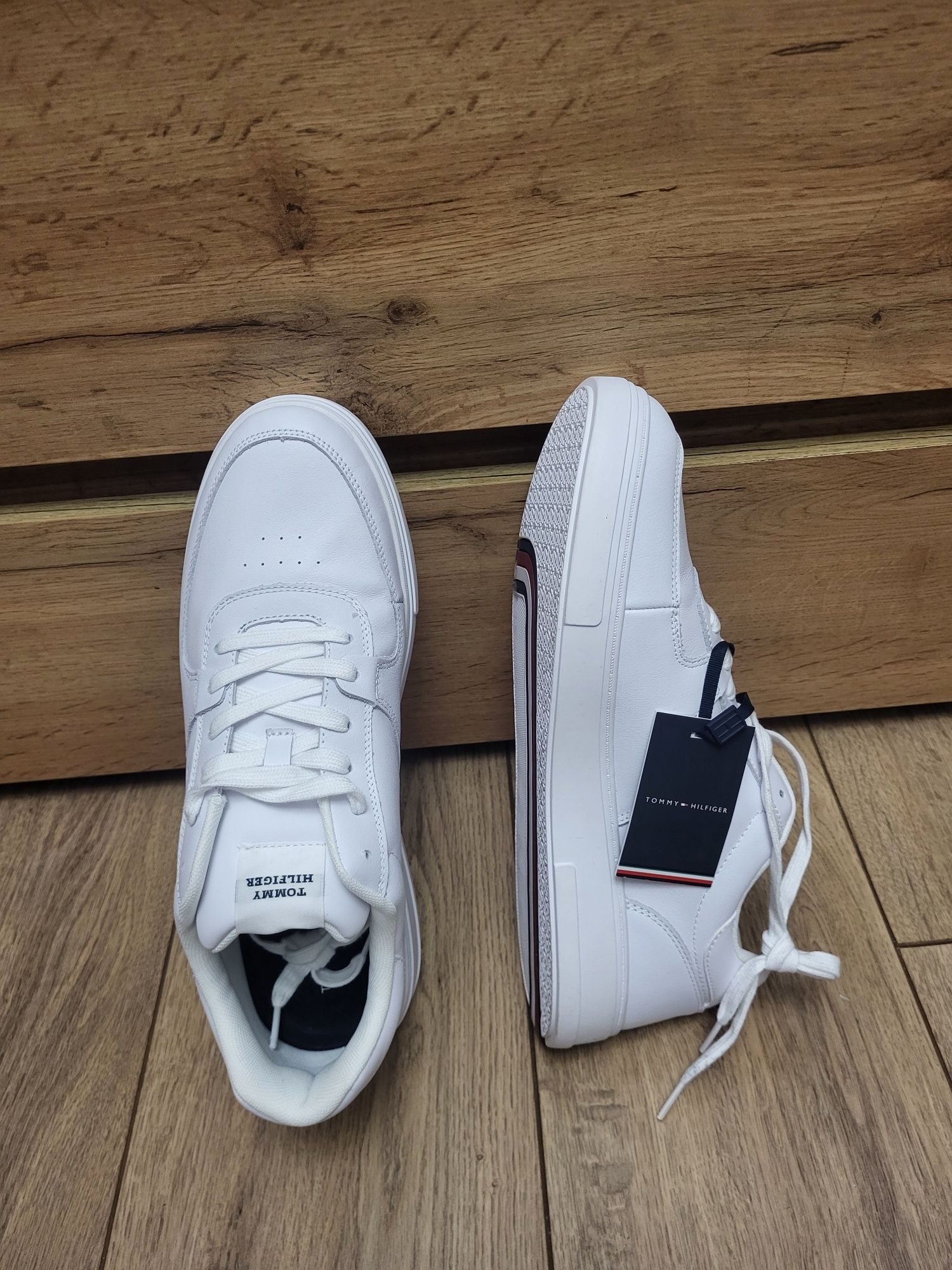 Взуття чоловіче Tommy Hilfiger