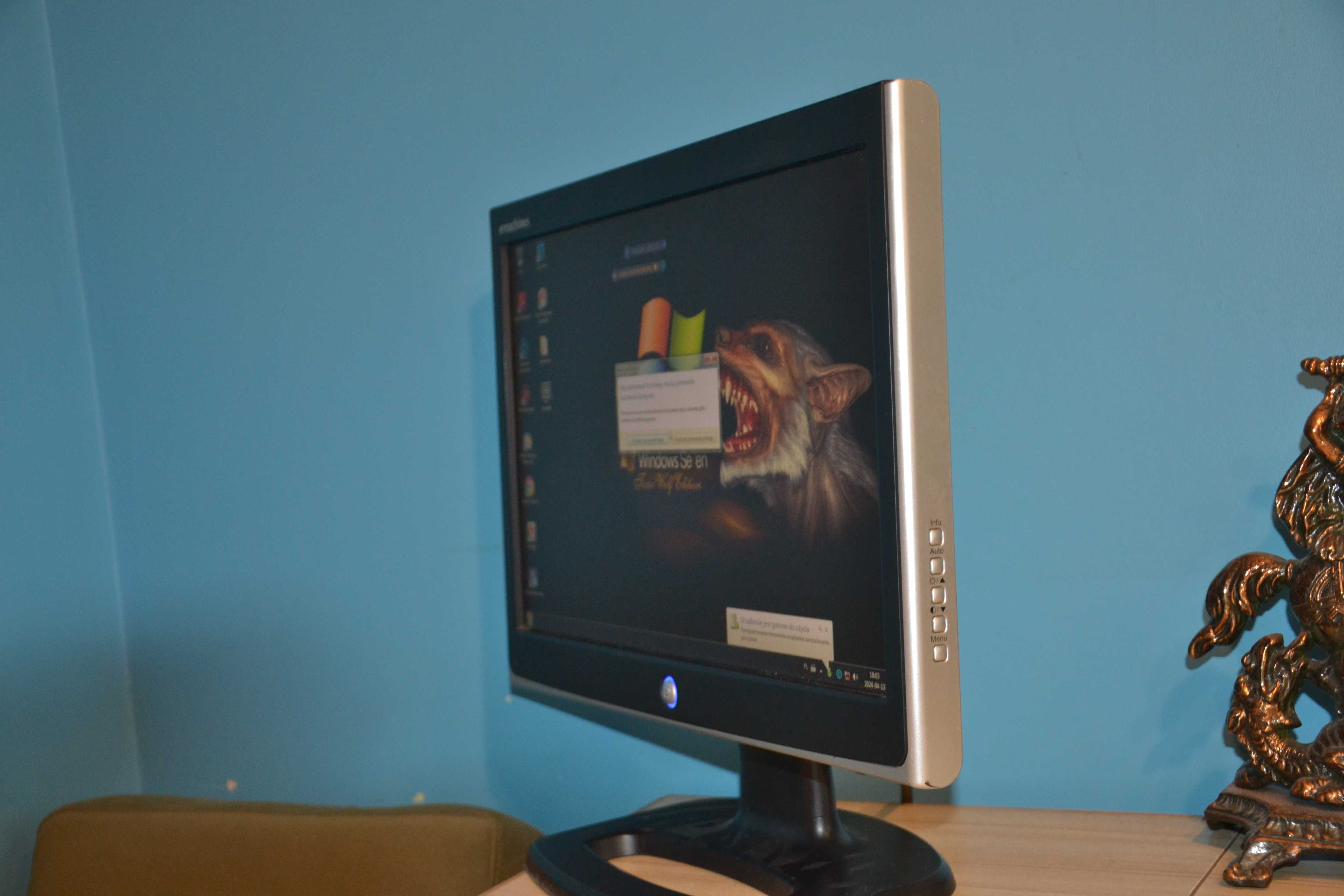 Monitor lcd Emachines 17 cali