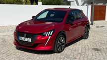 Peugeot 208 1.2 PureTech GT EAT8 (7549Km)