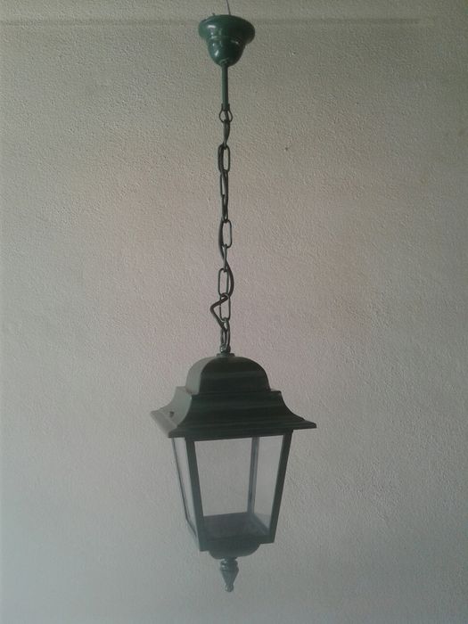 Lanterna candeeiro de exterior e jardim verde novo