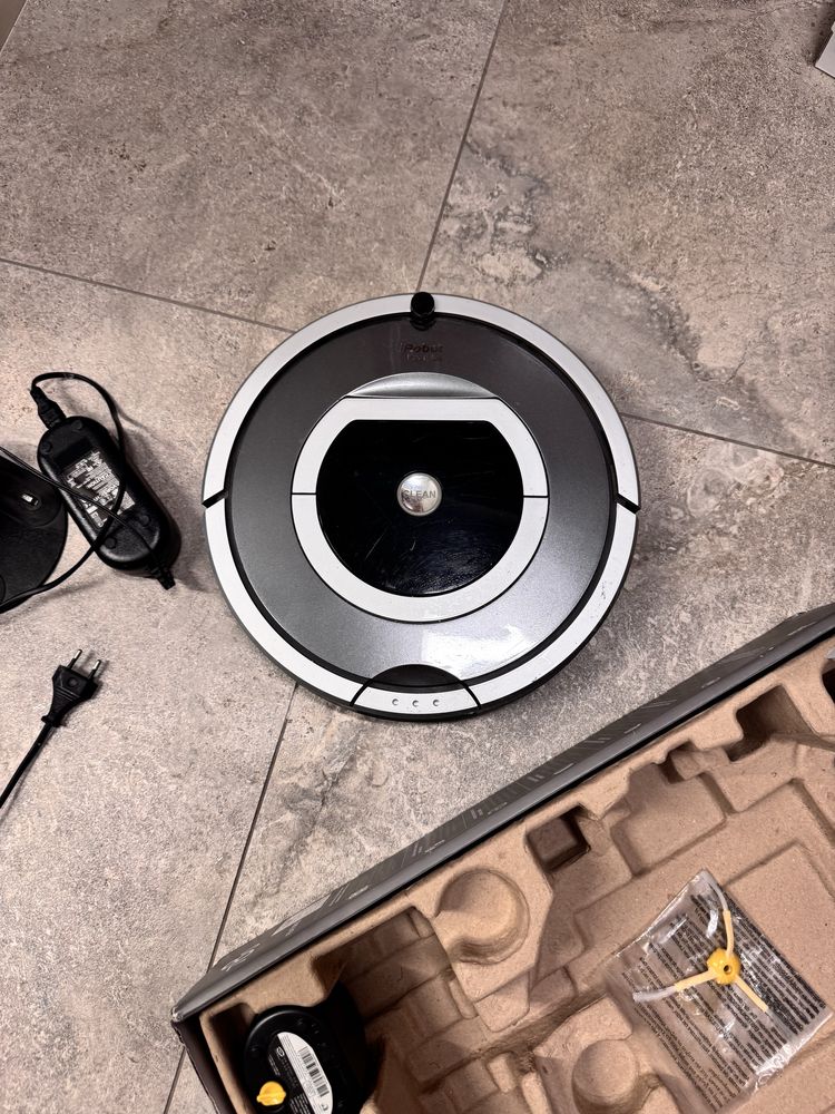 Irobot Roomba 780, odkurzacz samojeżdżący