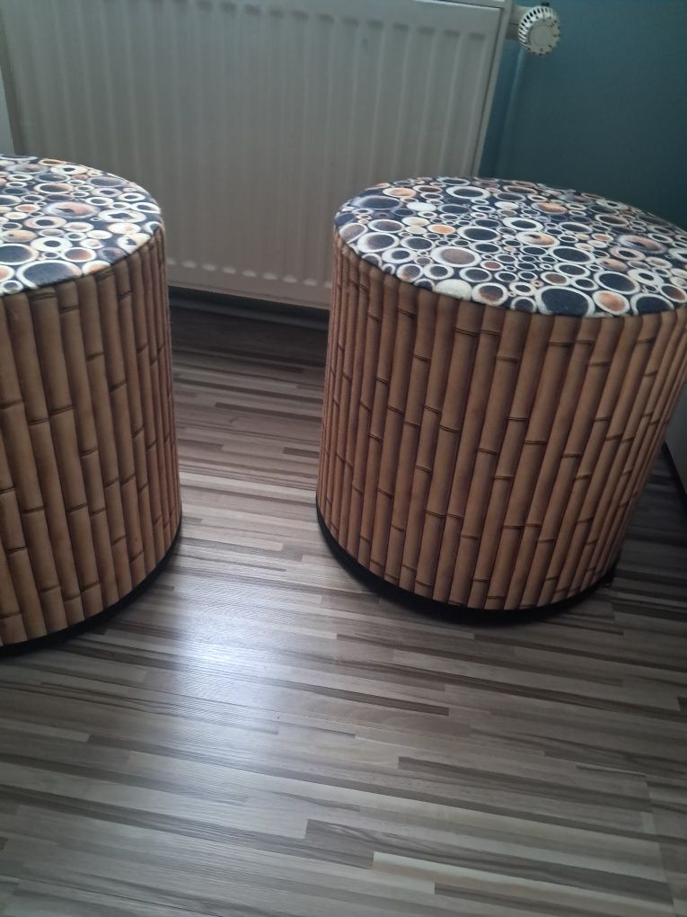 2 pufy z motywem bambusu firmy bertoni