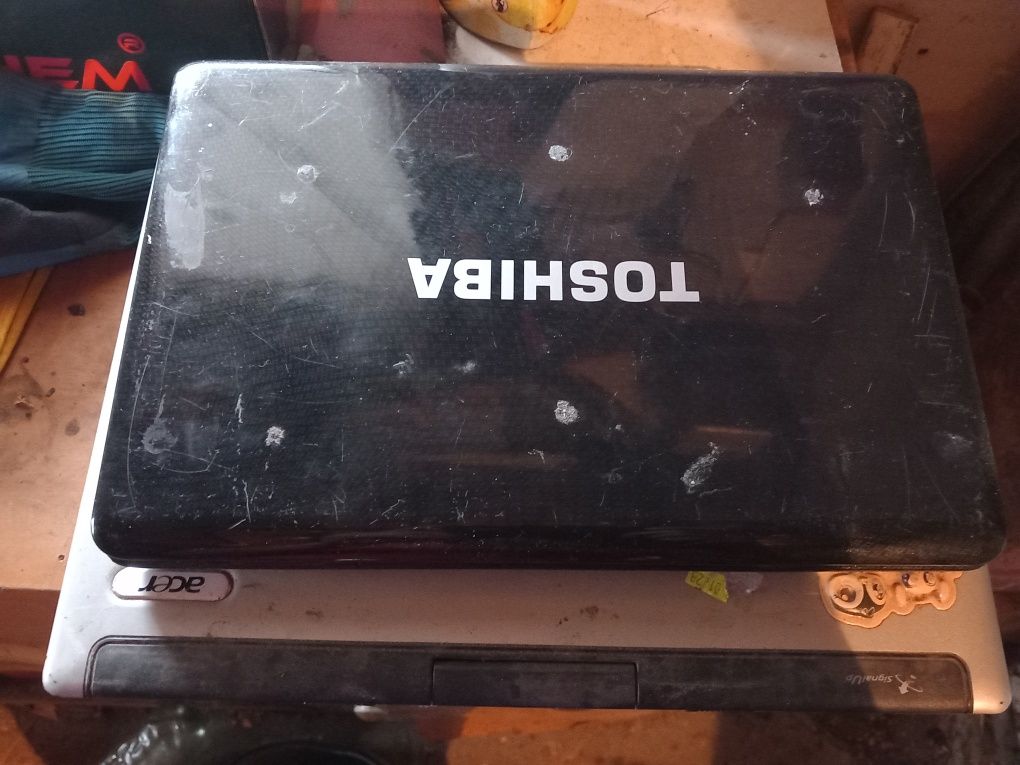 Laptopy na części