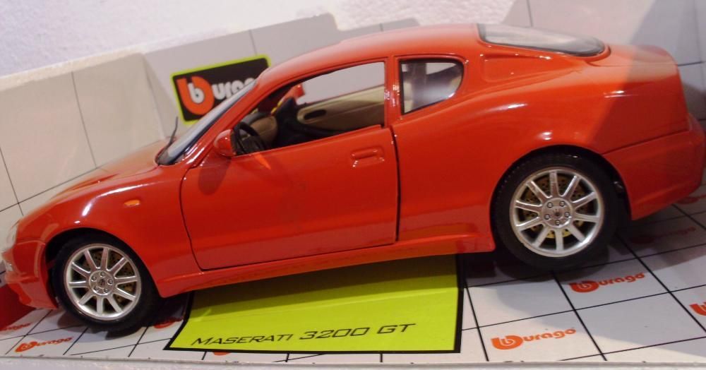 1/18 Maseratti 3200GT - Bburago
