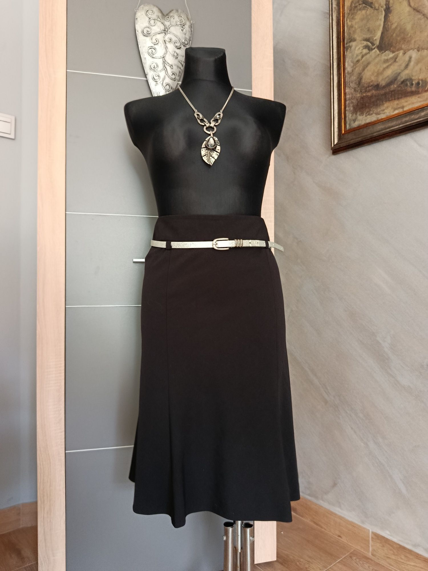 Elegancka czarna spódnica midi xl/42