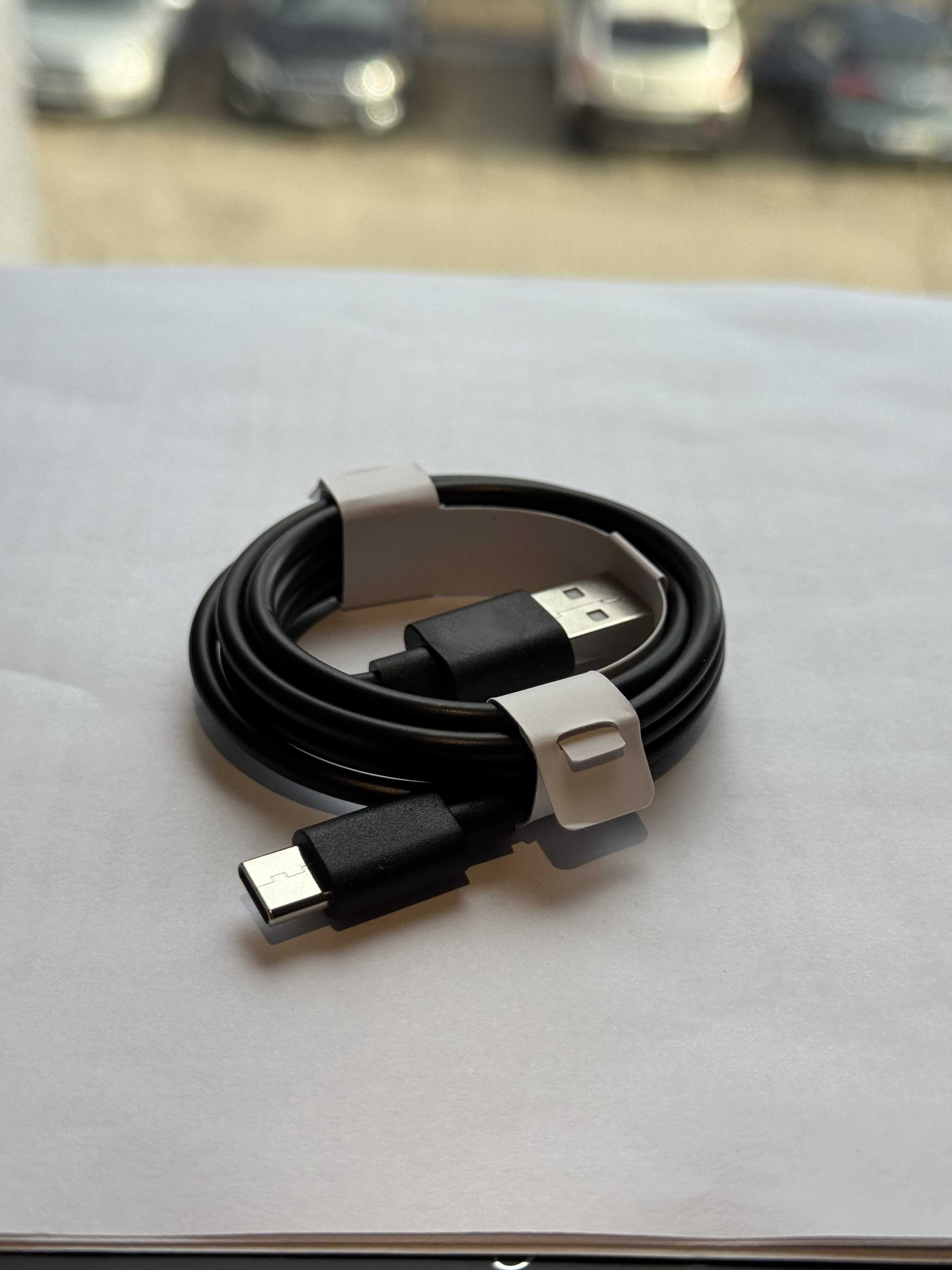 Czarny kabel USB-A do USB-C kompatybilny z Apple iPhone – trwały