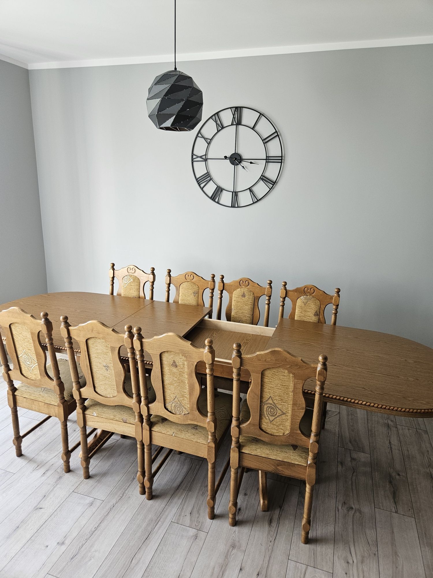 Stół do salonu duży rozkładany + 12 krzeseł