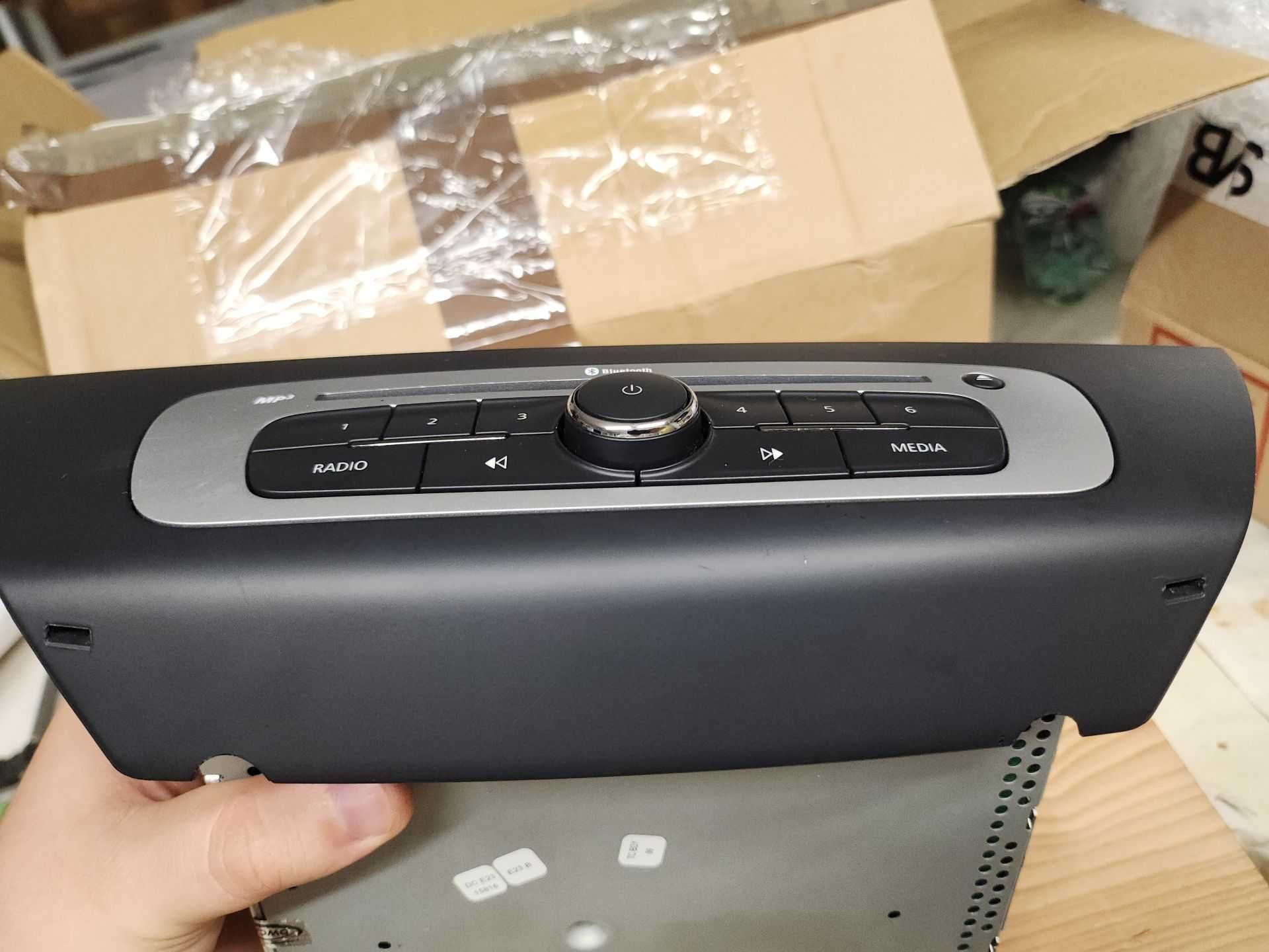 Radio + Ekran/Wyświetlacz R-link Rlink - Laguna III OEM KOD