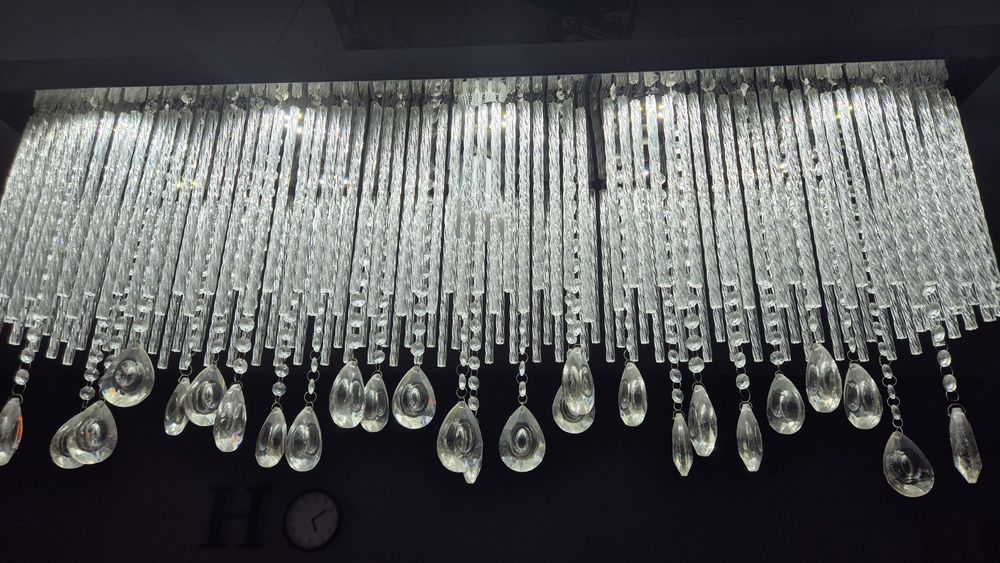 Żyrandol kryształowy podłużny