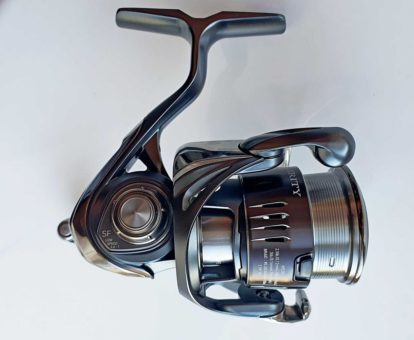 Котушка Daiwa 24 AIRITY ST SF2000SS-P