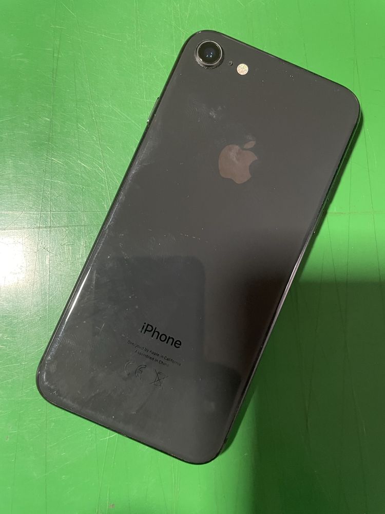 Iphone 8 preto de 64GB