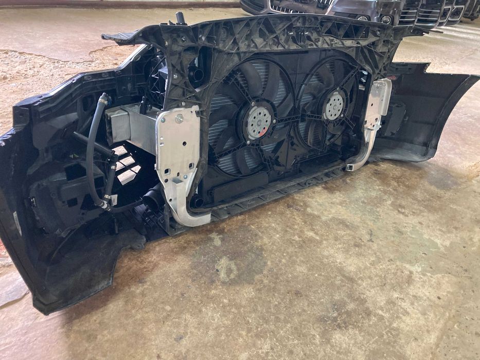 Радиаторы,бампер,телевизор,панель(Морда)в сбореAUDI А6C714-18г.S-Line.