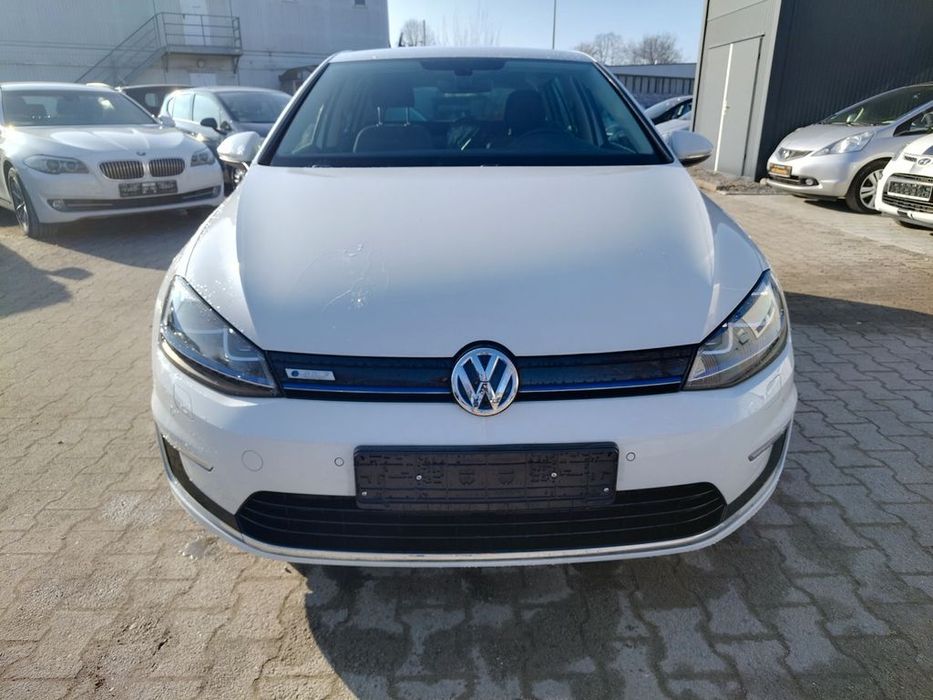 Бампер Volkswagen Golf 7 EV 2016- разборка гольф електро запчастини
