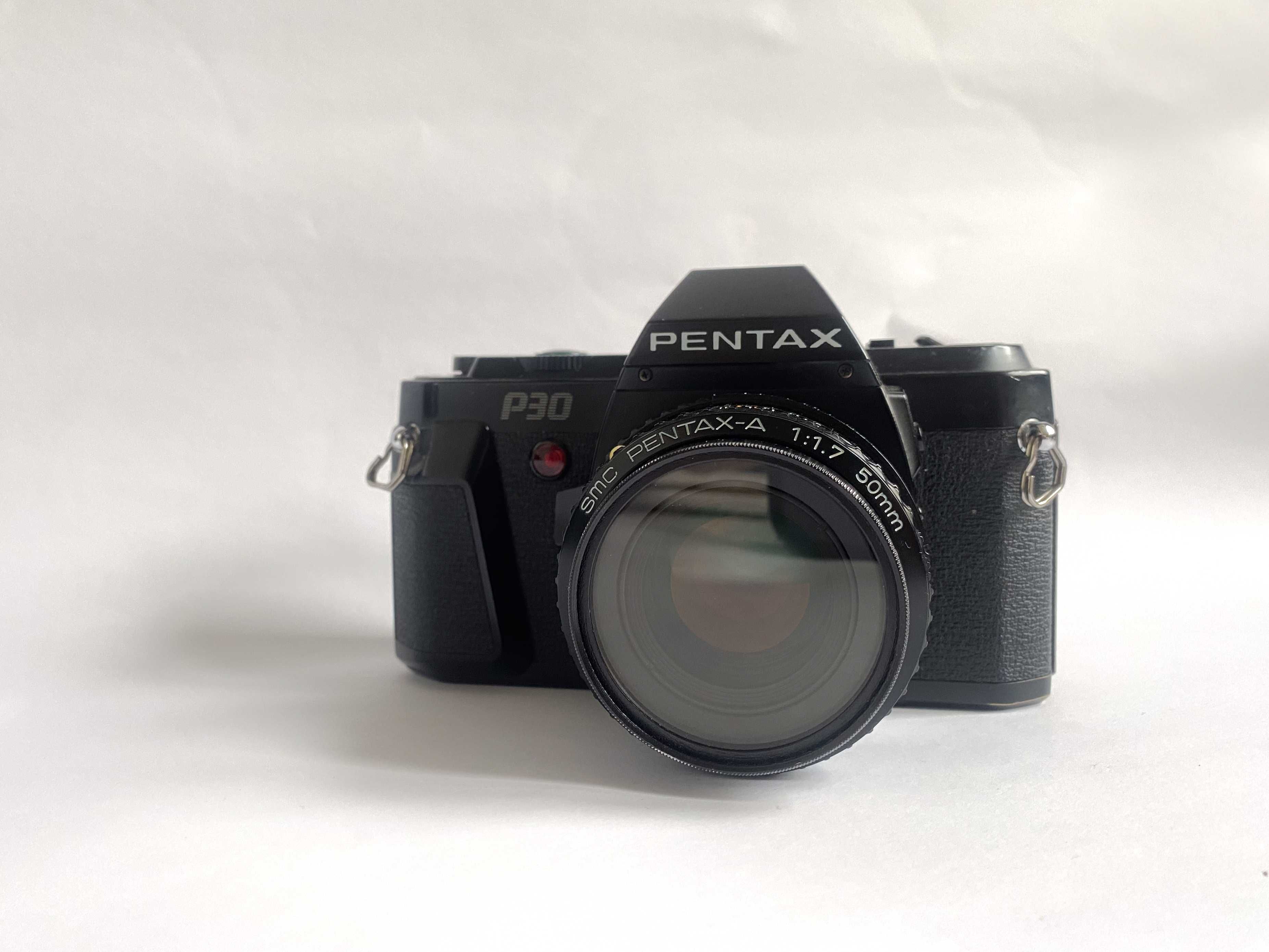 Zestaw Pentax P30 + 4 obiektywy SMC Pentax-A i Sigma + dodatki