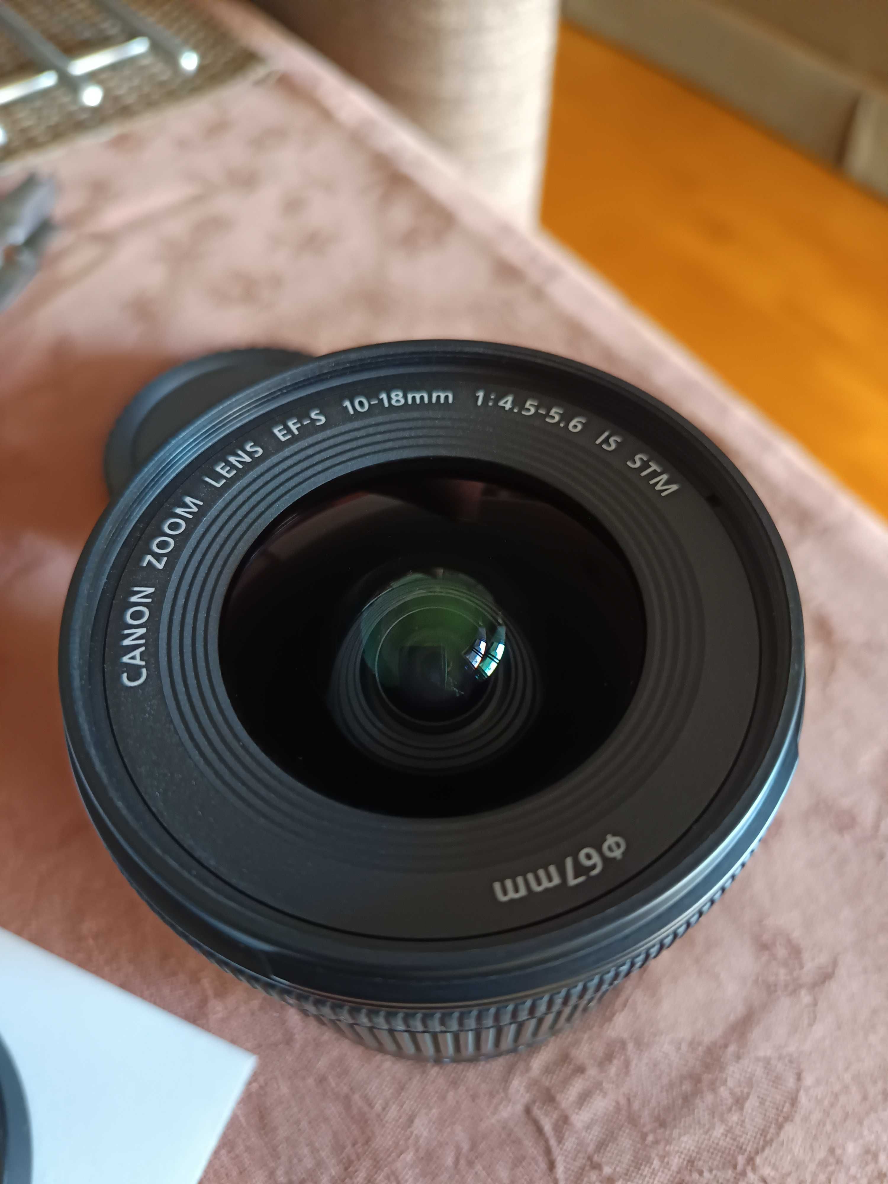 Canon 10-18 mm IS STM Grande angular c/ Pára sol