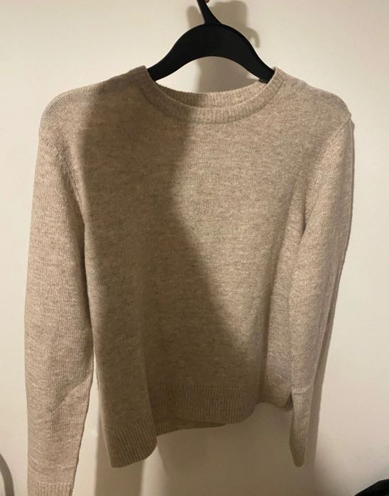 Beżowy sweter sinsay M