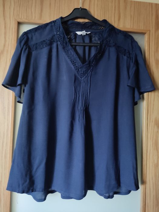 Peças vestuário feminino em muito bom estado L