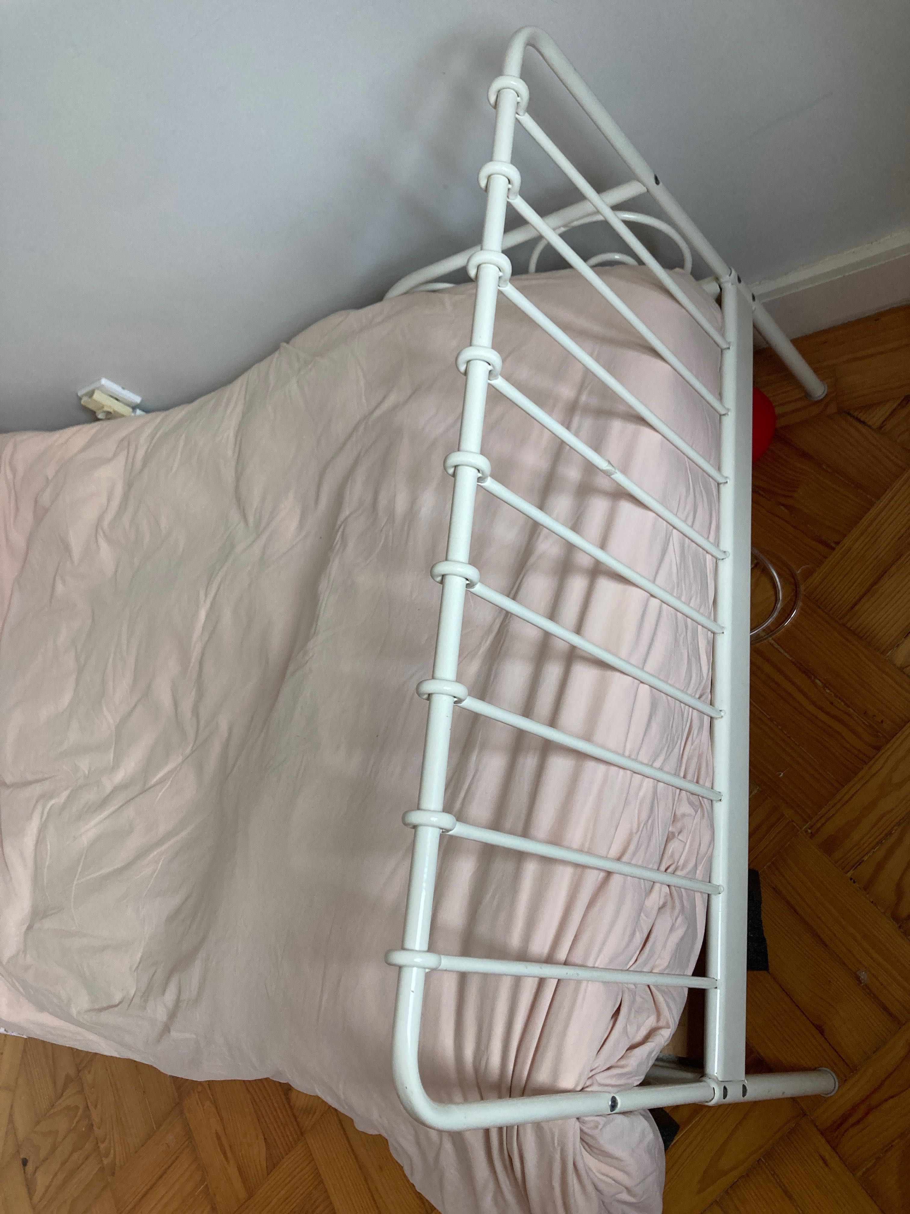 Cama + colchão + estrado de criança IKEA extensível