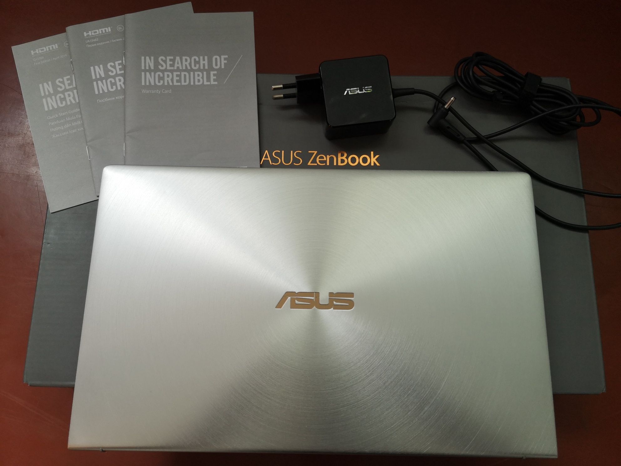 Ноутбук  ASUS  ZenBook  UM433D