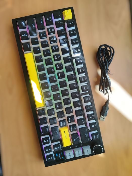 Klawiatura mechaniczna AK820PRO 75% ulepszone klawisze RGB