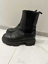 Ботинки кожаные Челси черные на тракторной подошве сапоги