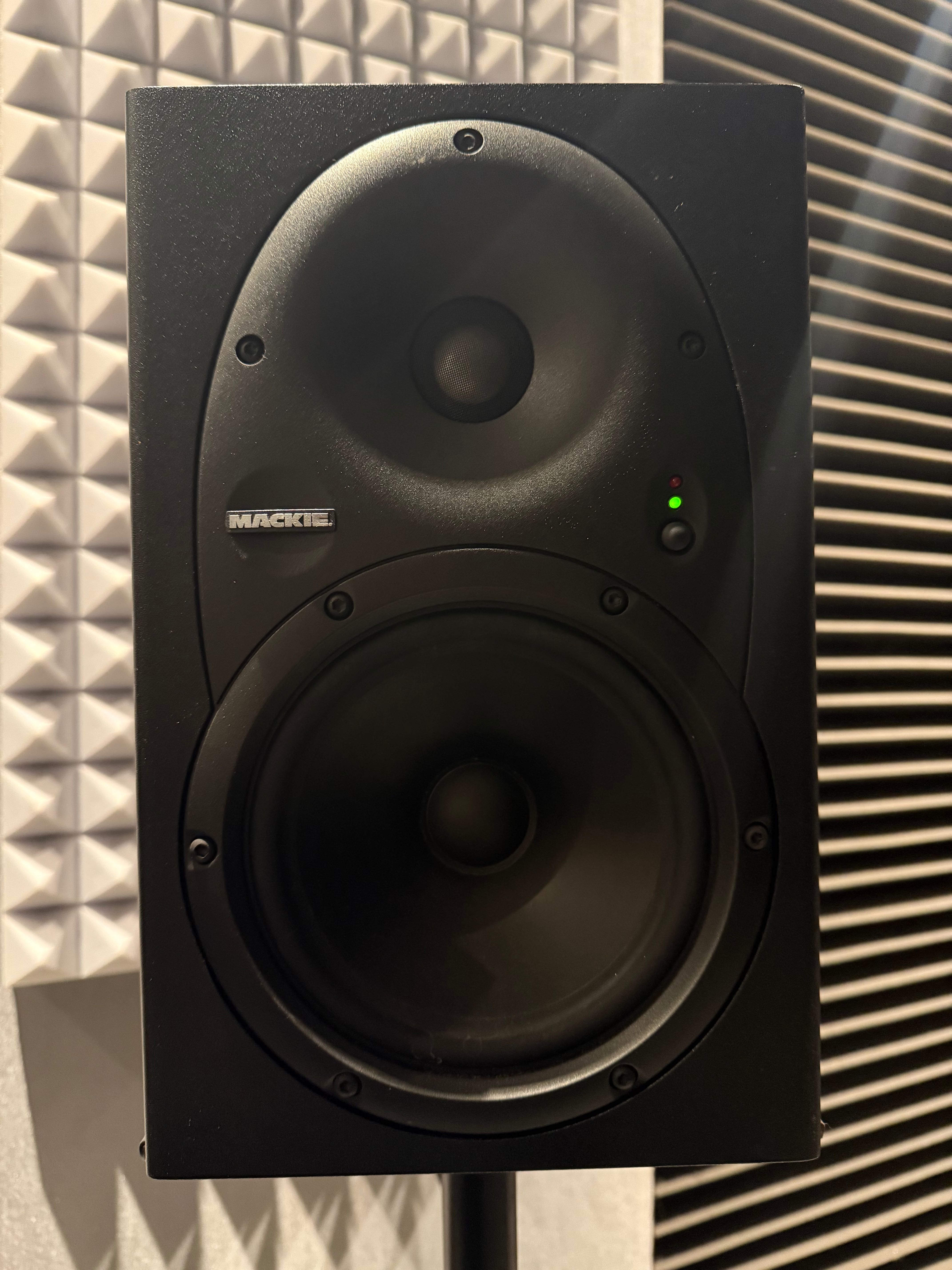 Monitores estudio Mackie HR624