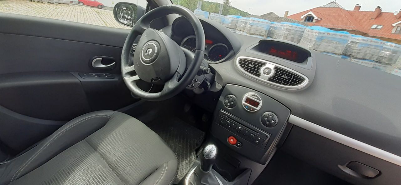 Renault Clio III lift 2009r klimatronik alu16 5 drzwi