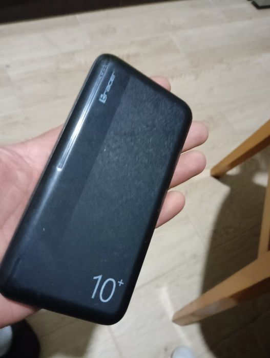 2 power banki po 10000mah redmi i tracer