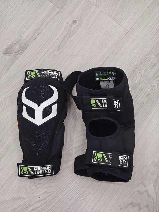Захист коліна/наколінники Demon Hyper Knee X V3 D3O (S)