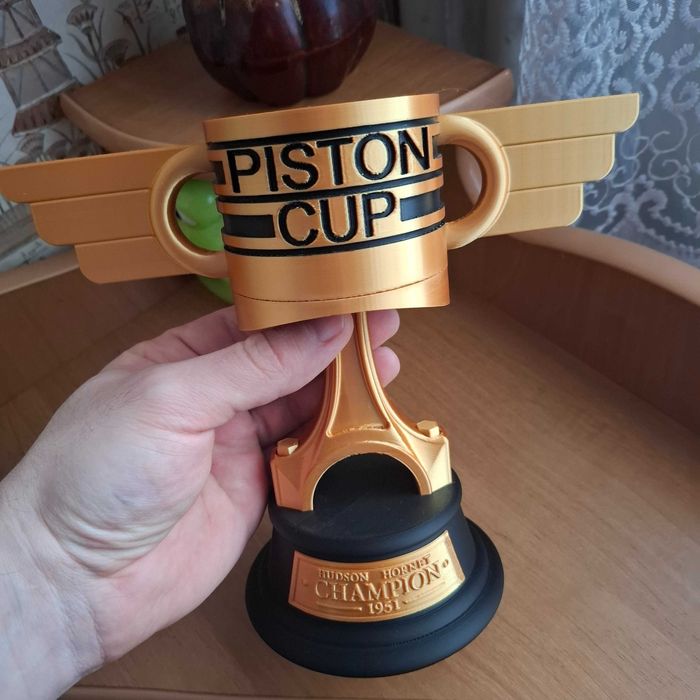 Кубки Поршня Дока Хадсона