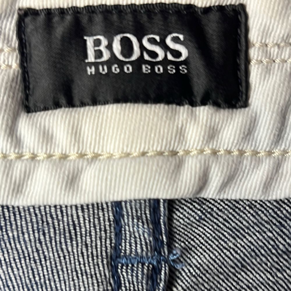 Джинси Hugo Boss