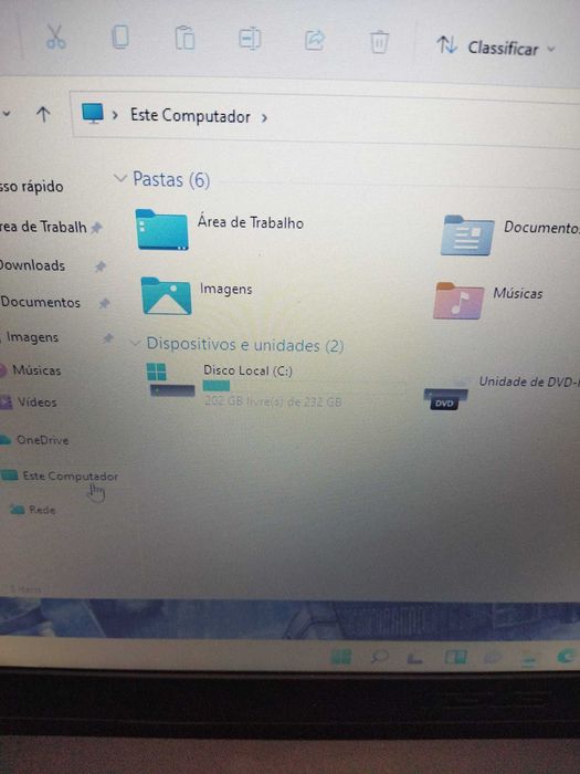 Portátil Asus i3 Pro PU551LA